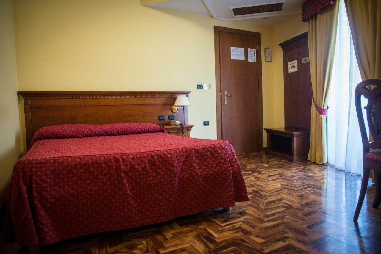 Albergo Ristorante Uliveto Veroli Dış mekan fotoğraf